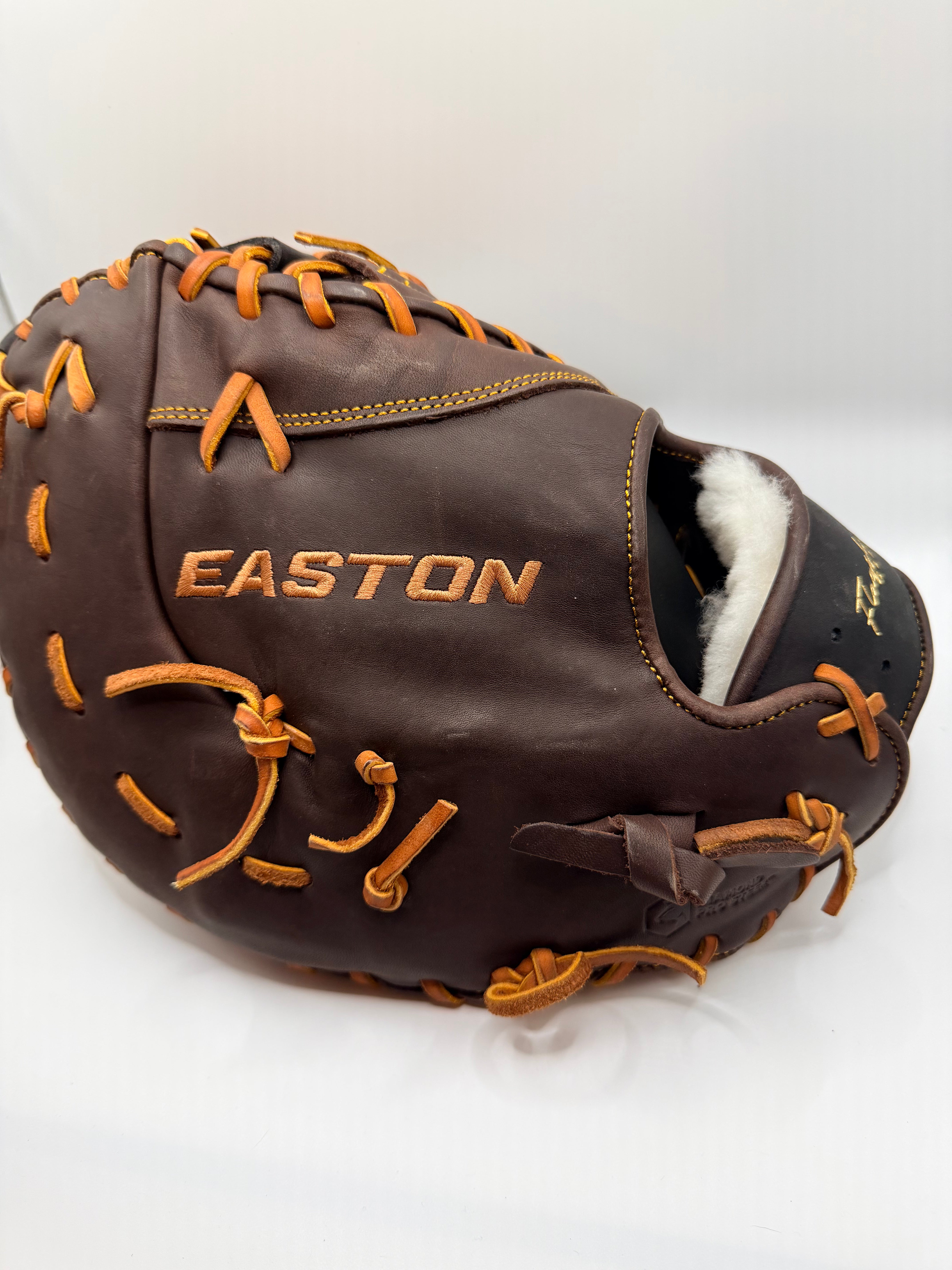 Easton Flagship First Baseman Glove 12.75
