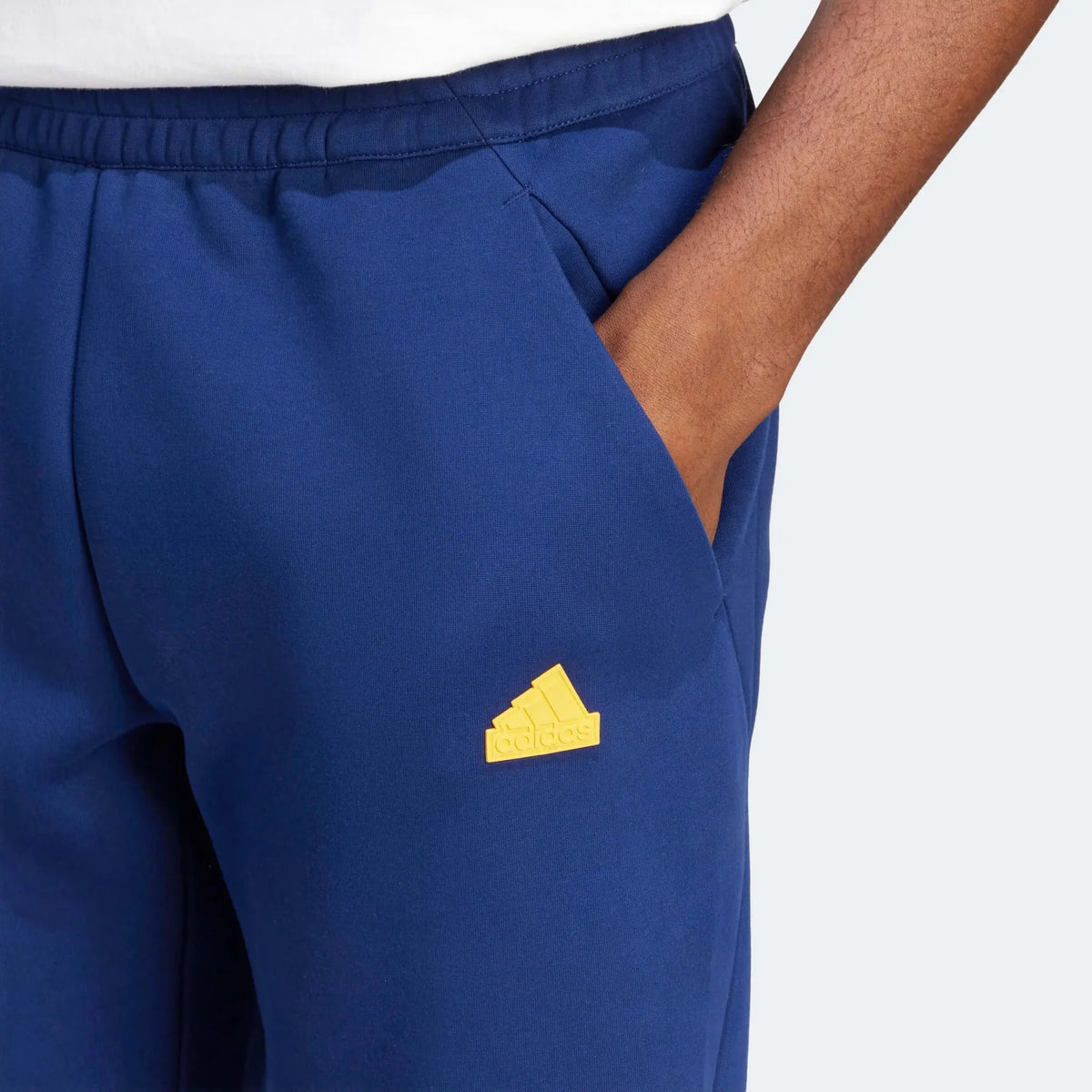 adidas 2024-25 LA Galaxy Men's Designed For Gameday Travel Pants