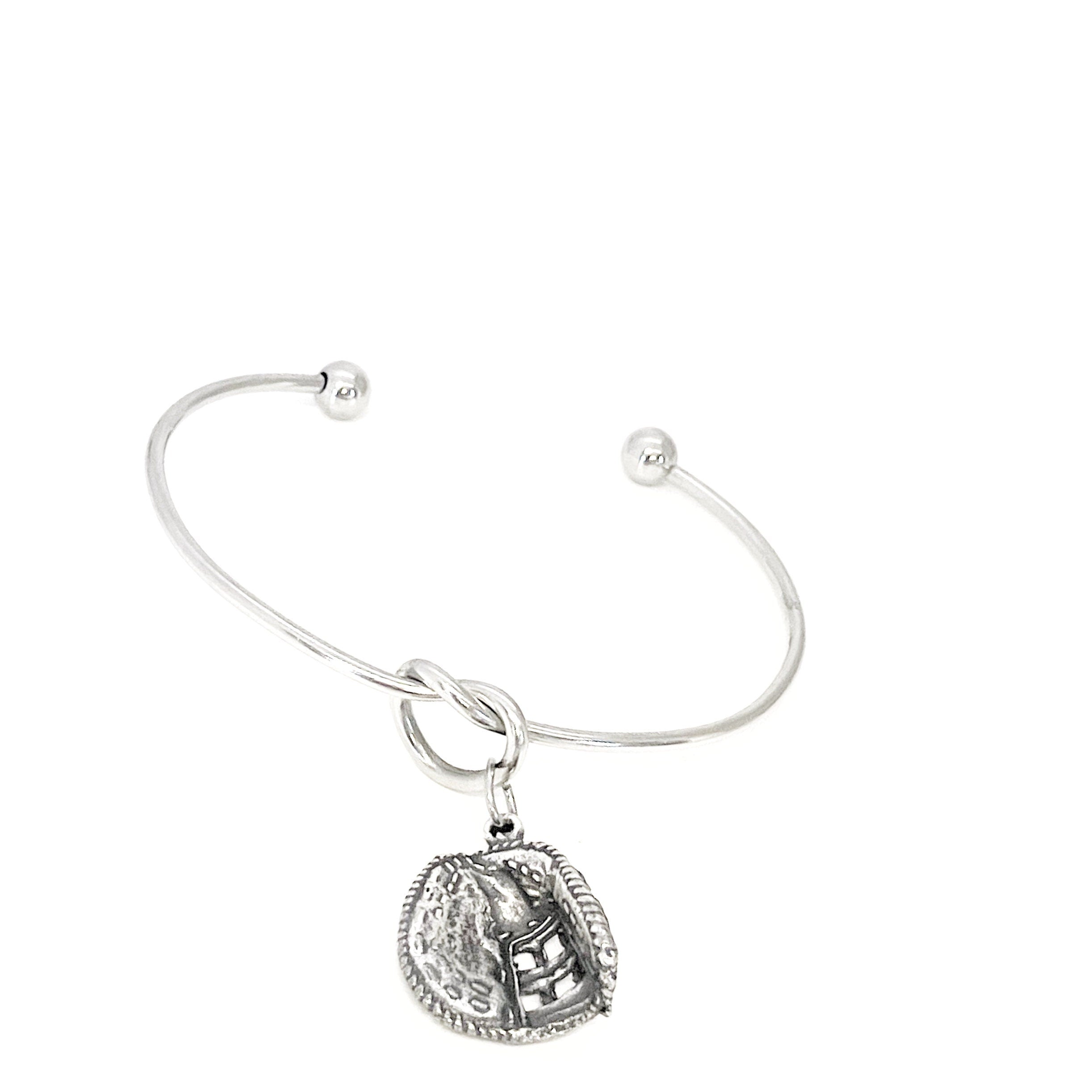 Softball Catcher Gifts, Baseball Catcher Mom Gift, Baseball Bracelet, Softball Bracelet, Daughter Gift, Wife Gift, Charm Cuff Bracelet