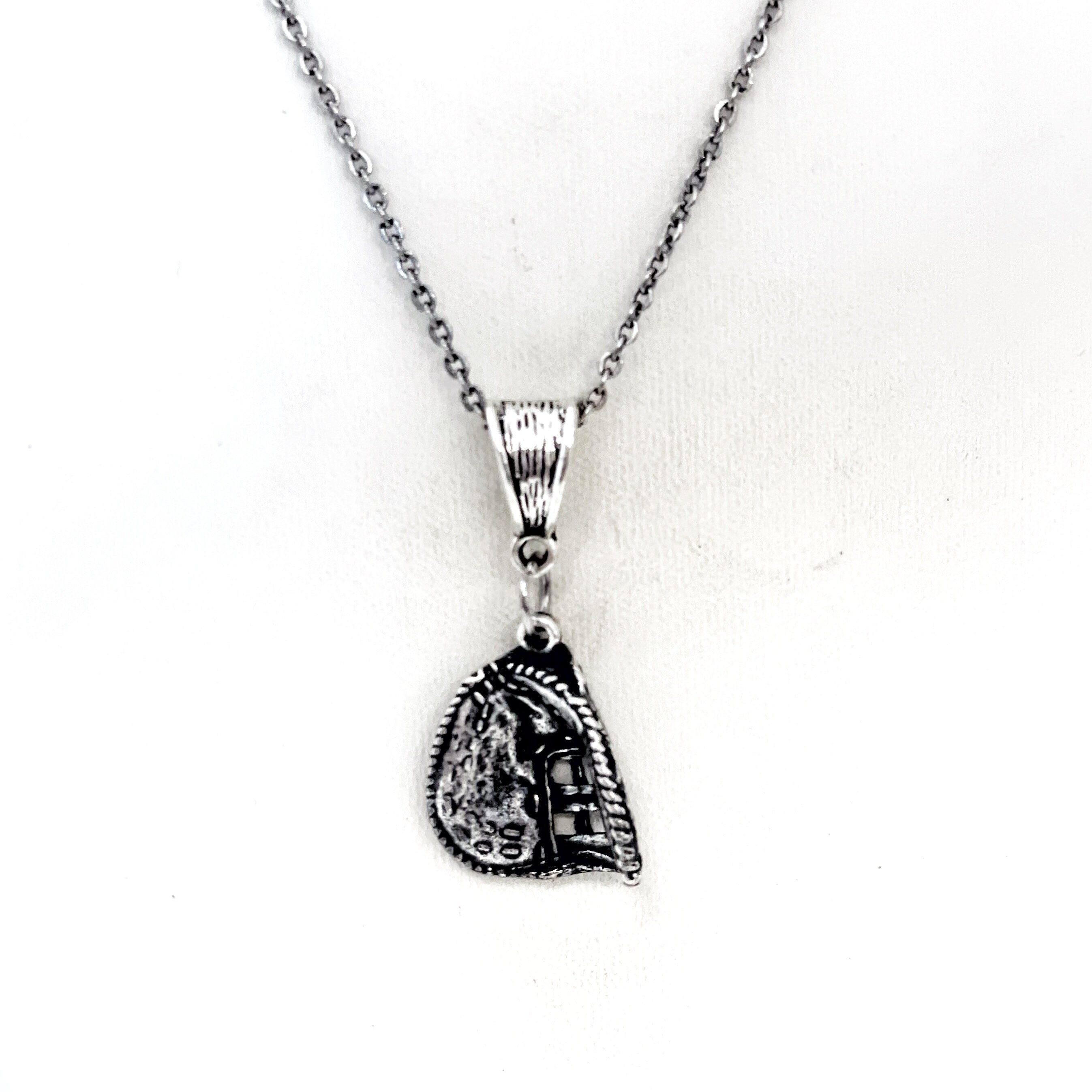 Softball Catchers Mitt Necklace, Baseball Catcher Mom Gift, Gift For Her, Catchers Mitt Charm, Signing Day Gifts, Making the Team