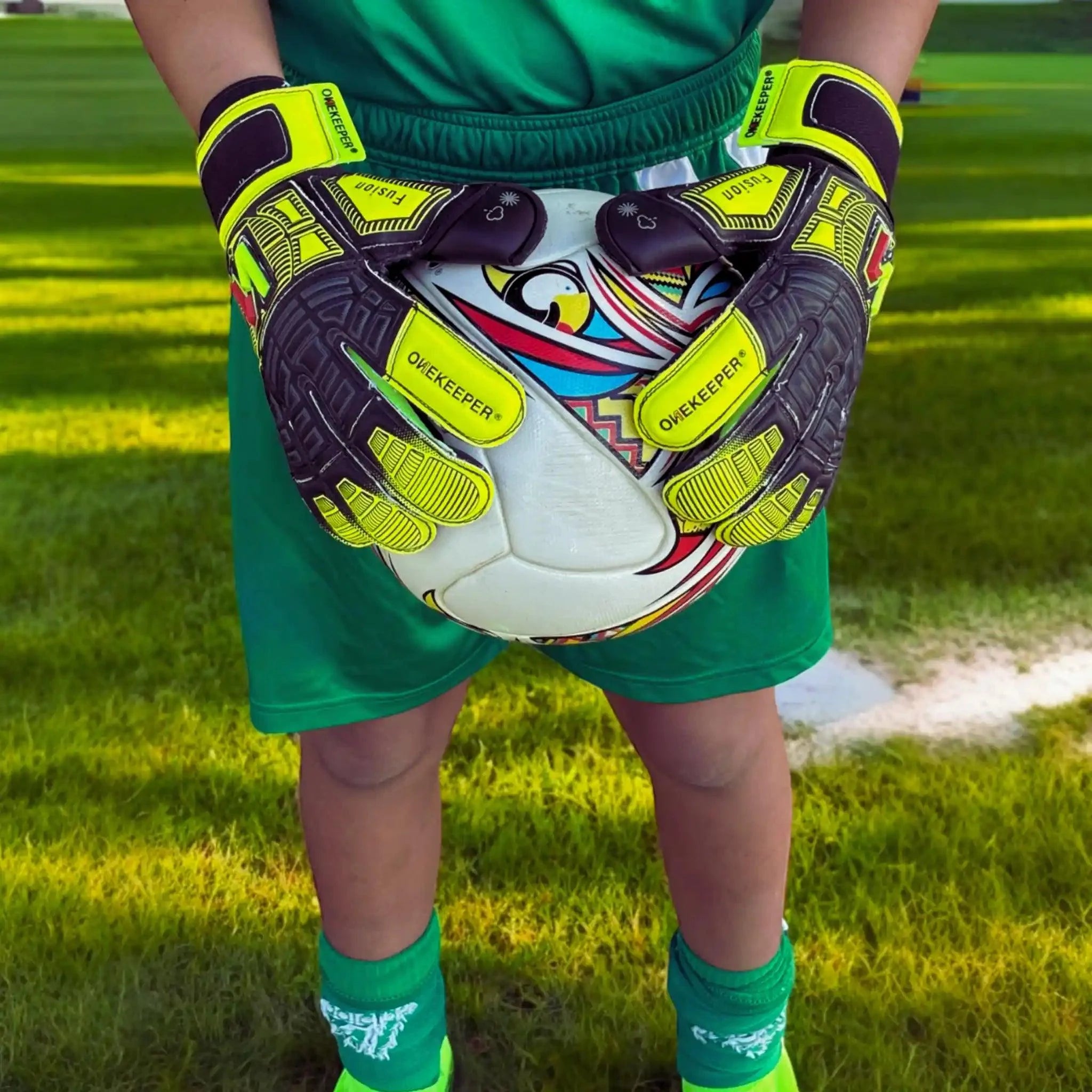 FUSION Junior / Youth Goalie Gloves (No Finger Protection)