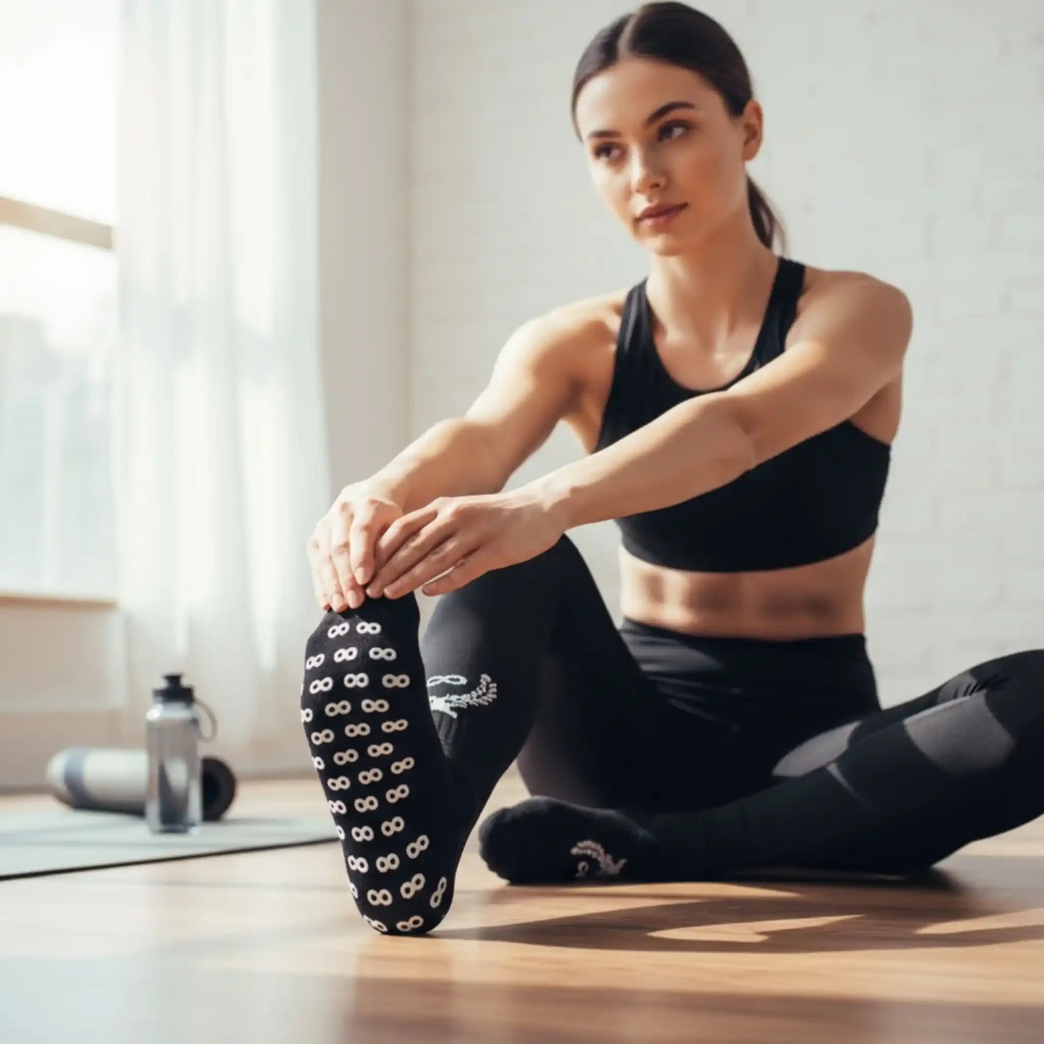 ONEKEEPER Grip Socks – Anti-Slip Socks for All Sports