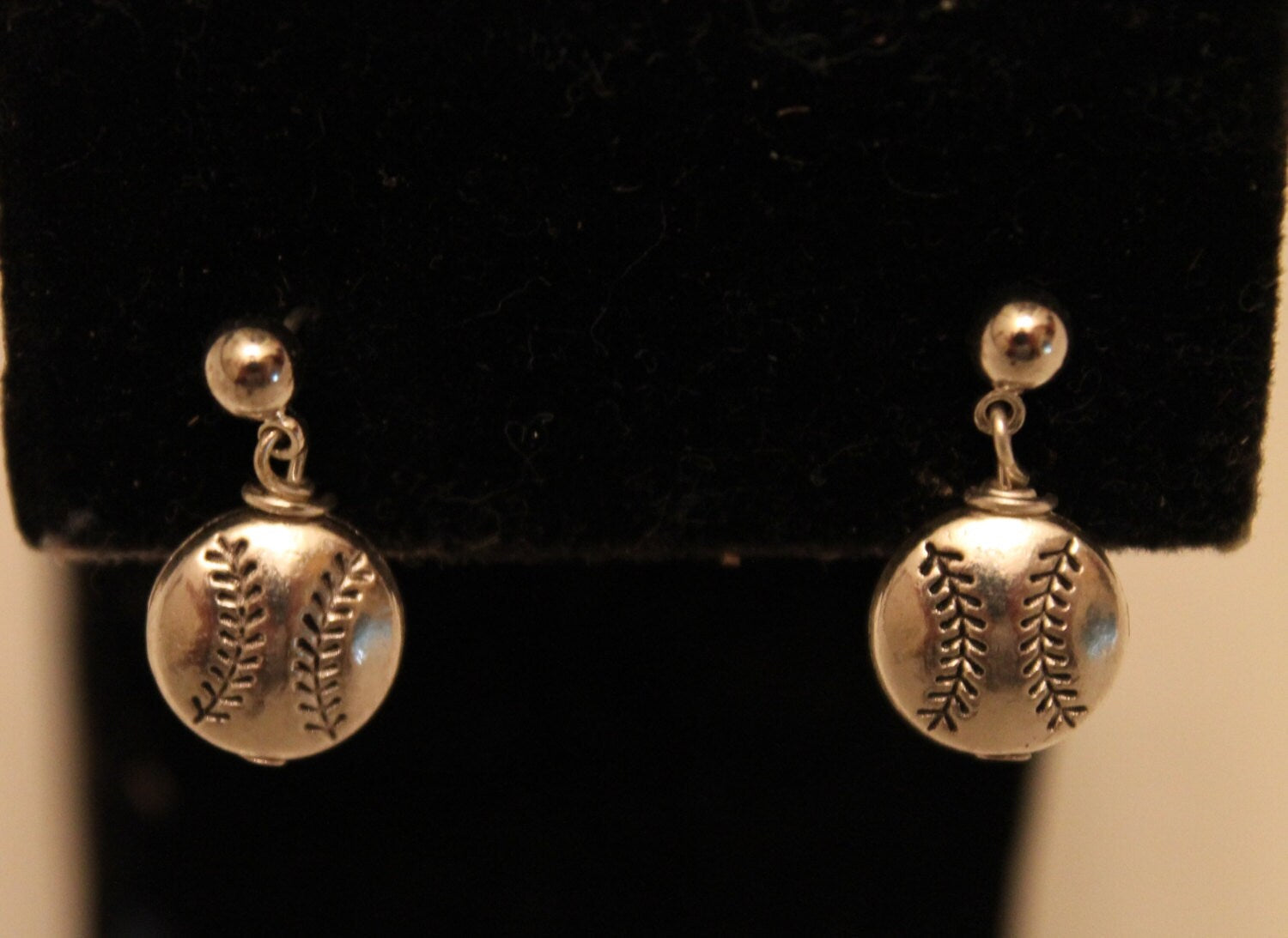 Baseball Earrings, Baseball Mom, Baseball Jewelry, Gift For Mom, Gift For Her, Girlfriend Gift, Valentine's Day Gift, Mother's Day Gift