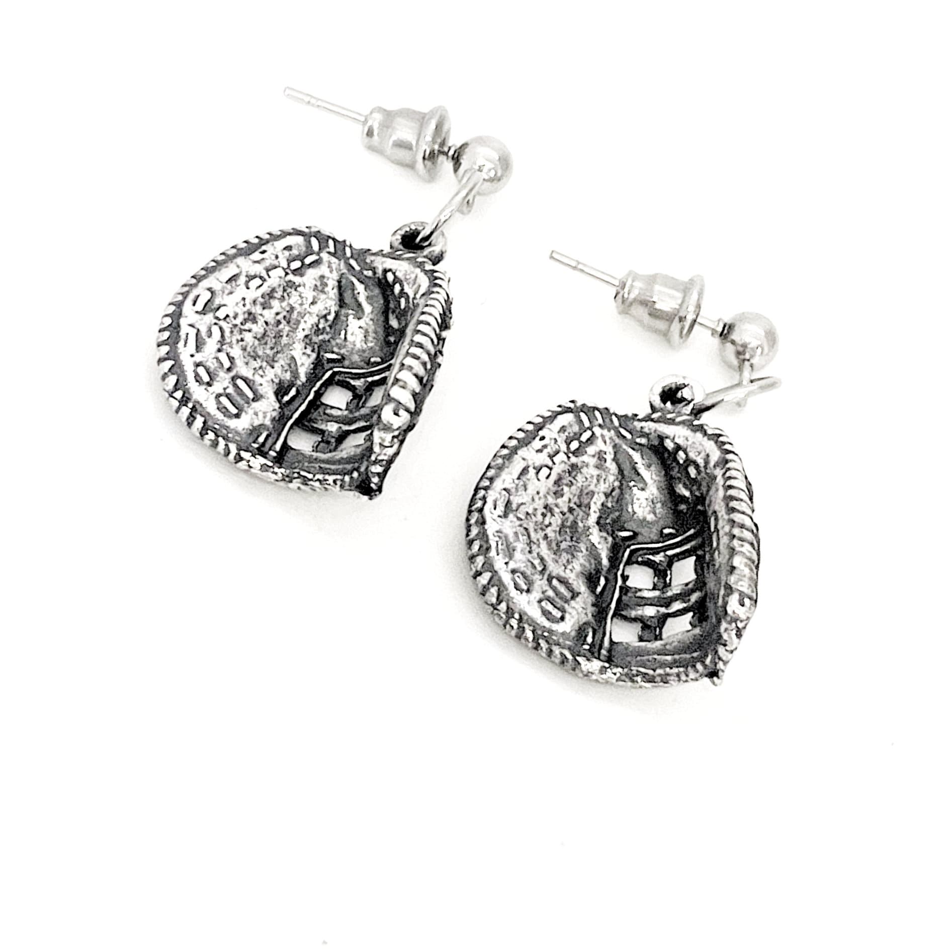 Baseball Mom Gifts, Baseball Catcher Mom Earrings, Daughter Gifts, Catcher Mitt Earring, Girlfriend Gift, Baseball Mom Jewelry, Gift For Her