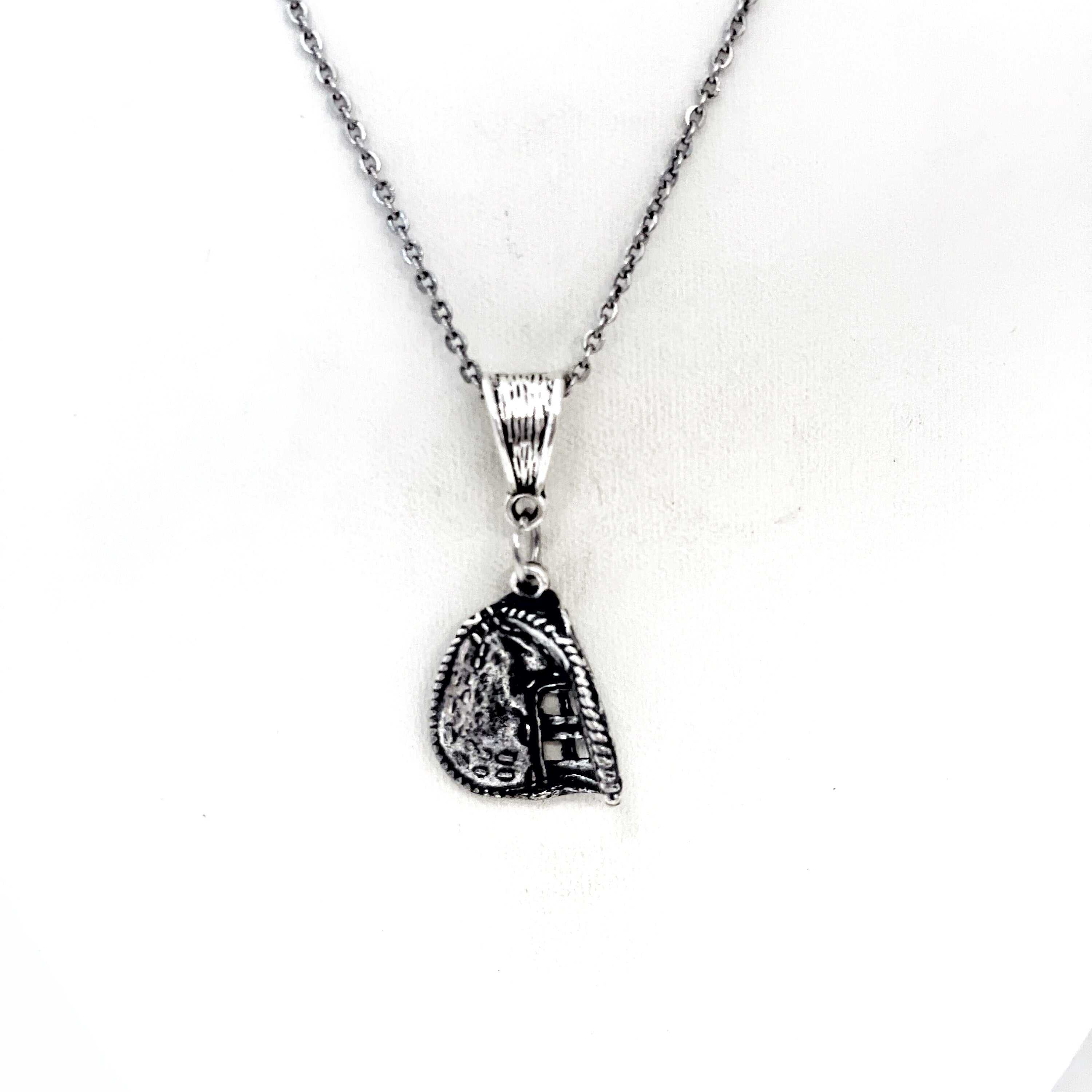 Softball Catchers Mitt Necklace, Baseball Catcher Mom Gift, Gift For Her, Catchers Mitt Charm, Signing Day Gifts, Making the Team